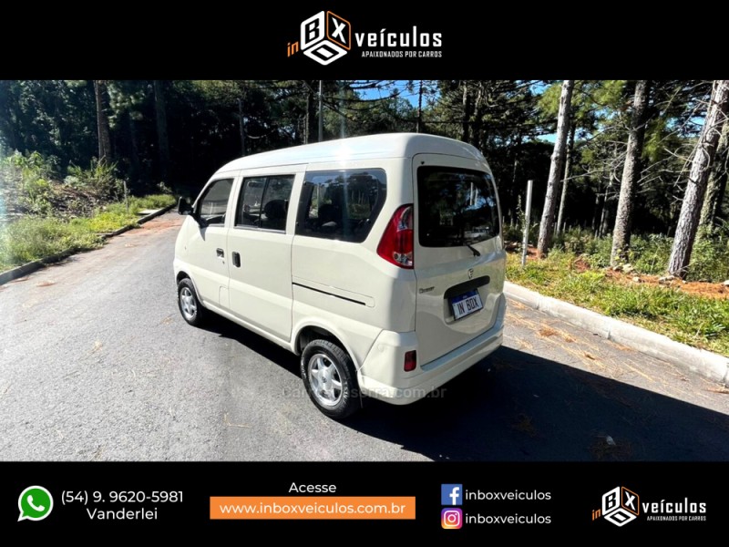 TOWNER 1.0 PASSAGEIRO 8V GASOLINA 4P MANUAL - 2012 - GRAMADO
