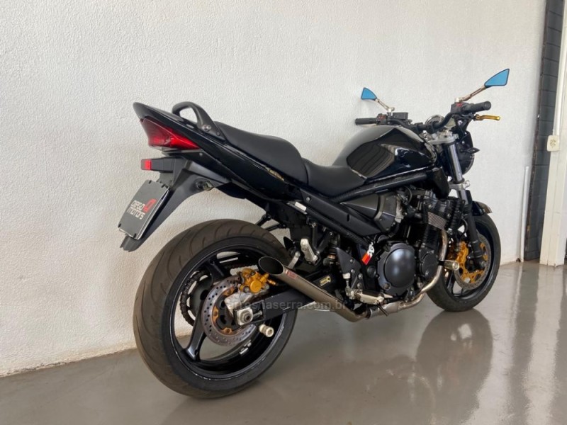 BANDIT N1200 - 2007 - GIRUá