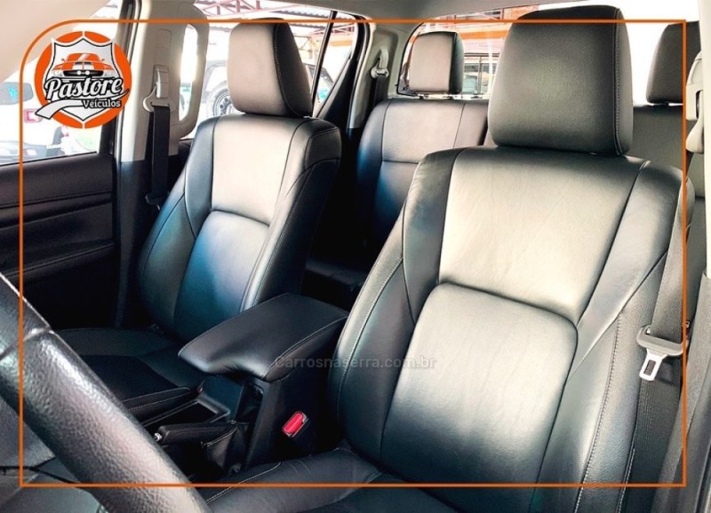 HILUX 2.8 SRV 4X4 CD 16V DIESEL 4P AUTOMÁTICO - 2017 - VACARIA