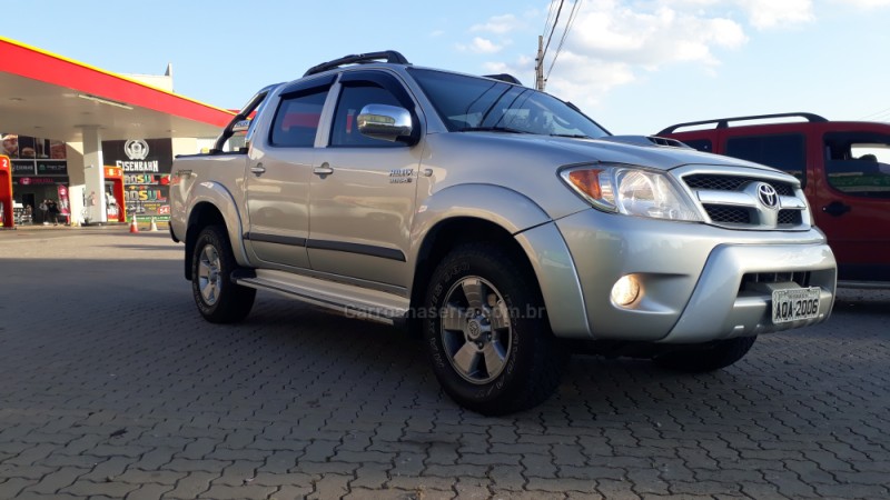 HILUX 3.0 SRV 4X4 CD 16V TURBO INTERCOOLER DIESEL 4P AUTOMÁTICO