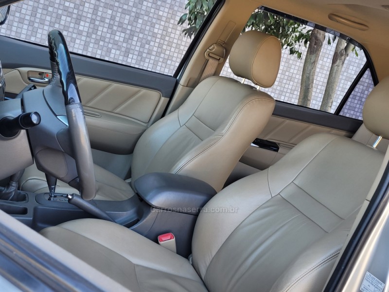 HILUX SW4 3.0 SRV 4X4 7 LUGARES 16V TURBO INTERCOOLER DIESEL 4P AUTOMÁTICO - 2013 - VACARIA
