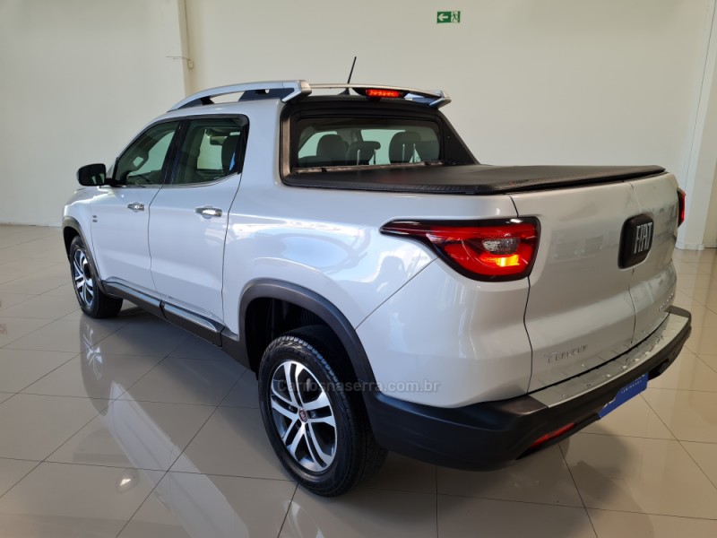 TORO 2.0 16V TURBO DIESEL VOLCANO 4WD AUTOMÁTICO - 2017 - CAXIAS DO SUL