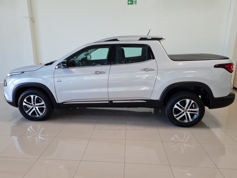 TORO 2.0 16V TURBO DIESEL VOLCANO 4WD AUTOMÁTICO - 2017 - CAXIAS DO SUL