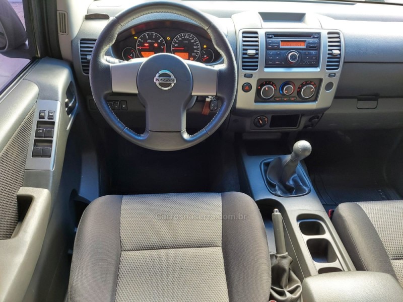 FRONTIER 2.5 SV ATTACK 4X4 CD TURBO ELETRONIC DIESEL 4P MANUAL - 2015 - SANTA CRUZ DO SUL