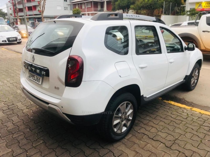 DUSTER 2.0 DYNAMIQUE 4X2 16V FLEX 4P AUTOMÁTICO - 2019 - GARIBALDI