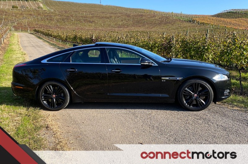 XJ 5.0 SUPERSPORT V8 32V 510CV SUPERCHARGED GASOLINA 4P AUTOMÁTICO - 2013 - BENTO GONçALVES
