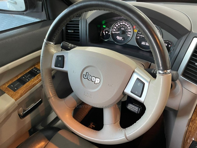 GRAND CHEROKEE 4.7 LIMITED 4X4 V8 16V GASOLINA 4P AUTOMÁTICO - 2009 - TAQUARA