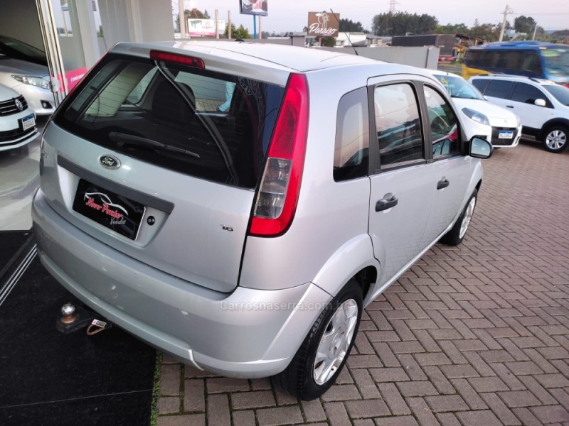 FIESTA 1.6 MPI CLASS HATCH 8V FLEX 4P MANUAL - 2011 - PAROBé