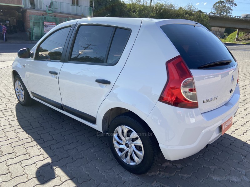 SANDERO 1.0 EXPRESSION 16V FLEX 4P MANUAL - 2010 - CAXIAS DO SUL