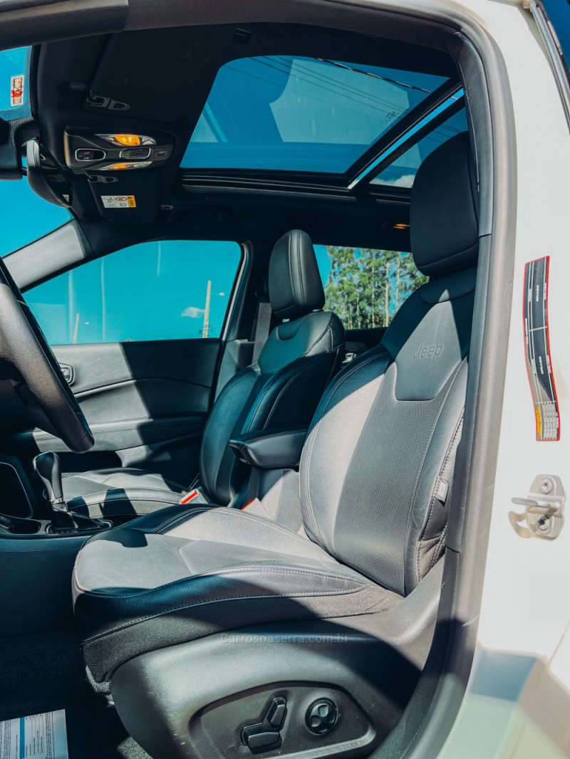 COMPASS 2.0 S 4X4 16V TURBO DIESEL 4P AUTOMÁTICO - 2019 - LAJEADO