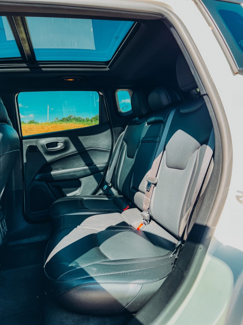 COMPASS 2.0 S 4X4 16V TURBO DIESEL 4P AUTOMÁTICO - 2019 - LAJEADO