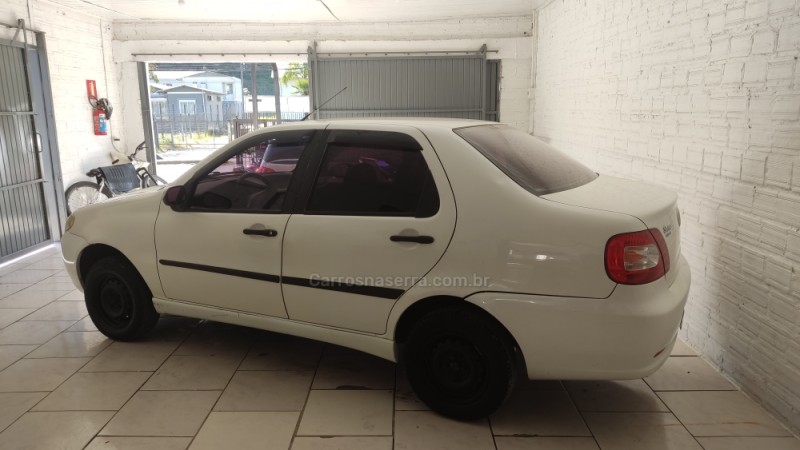 SIENA 1.0 MPI FIRE CELEBRATION 8V FLEX 4P MANUAL - 2007 - CAXIAS DO SUL
