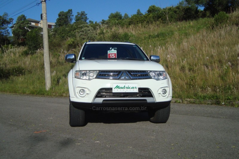 PAJERO DAKAR 3.2 HPE 4X4 7 LUGARES 16V TURBO INTERCOOLER DIESEL 4P AUTOMÁTICO - 2015 - FLORES DA CUNHA