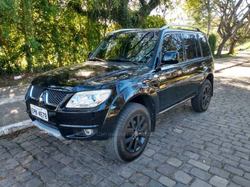 pajero tr4 2.0 4x4 16v 131cv gasolina 4p manual 2011 farroupilha