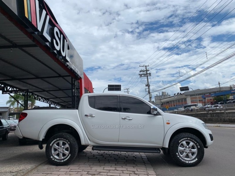L200 TRITON 2.4 HLS 4X2 CD 16V FLEX 4P MANUAL - 2015 - CAXIAS DO SUL