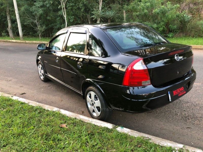 CORSA 1.4 MPFI PREMIUM SEDAN 8V FLEX 4P MANUAL - 2009 - CAMPO BOM