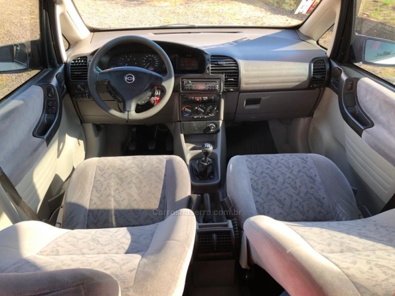 ZAFIRA 2.0 MPFI CD 16V GASOLINA 4P MANUAL - 2001 - PAROBé