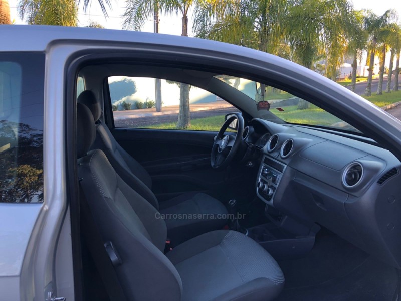 SAVEIRO 1.6 MI CE 8V FLEX 2P MANUAL G.V - 2013 - CAMPO BOM