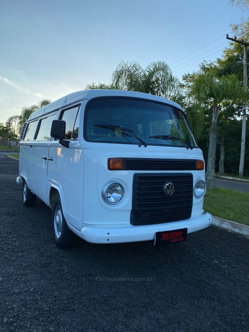 KOMBI 1.4 MI STD 8V FLEX 4P MANUAL - 2014 - CAMPO BOM