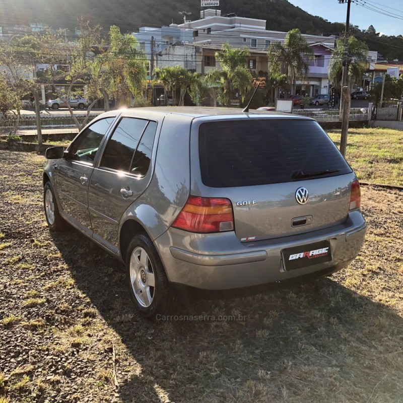 GOLF 1.6 MI GENERATION 8V GASOLINA 4P MANUAL - 2003 - PAROBé