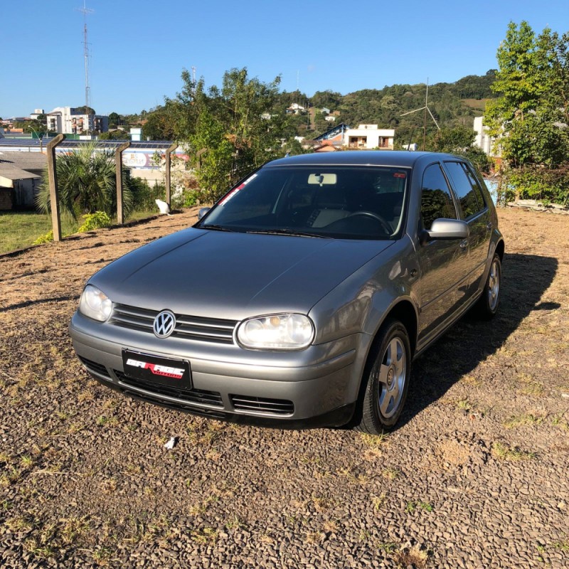 GOLF 1.6 MI GENERATION 8V GASOLINA 4P MANUAL - 2003 - PAROBé