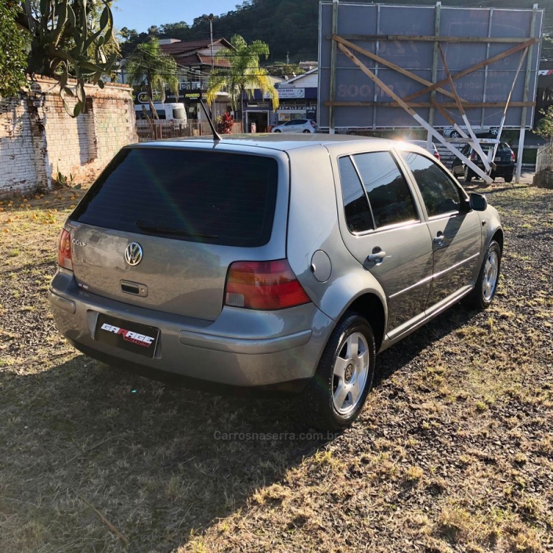 GOLF 1.6 MI GENERATION 8V GASOLINA 4P MANUAL - 2003 - PAROBé
