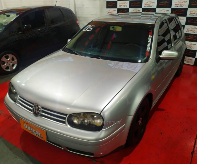 GOLF 1.6 MI 8V GASOLINA 4P MANUAL - 2005 - CAXIAS DO SUL