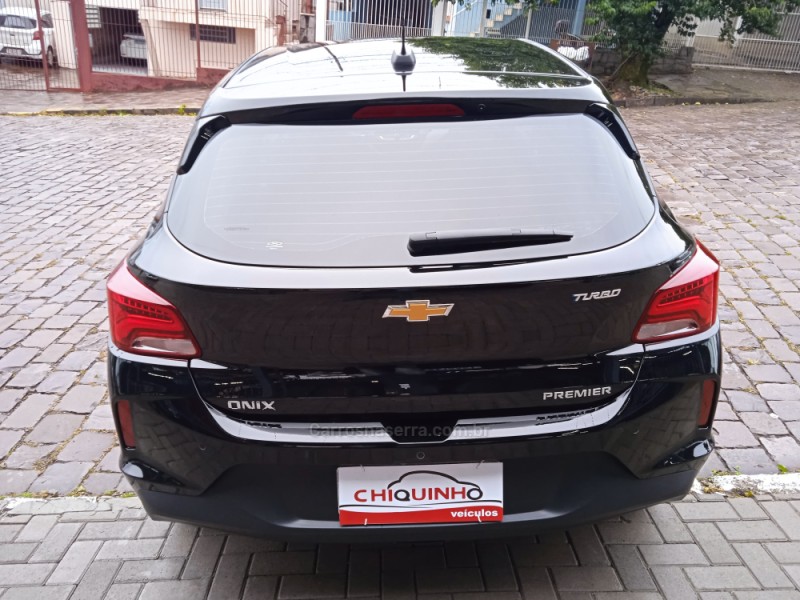 ONIX  1.0	PREMIER PLUS 12V TURBO FLEX 4P AUTOMÁTICO - 2020 - CAXIAS DO SUL