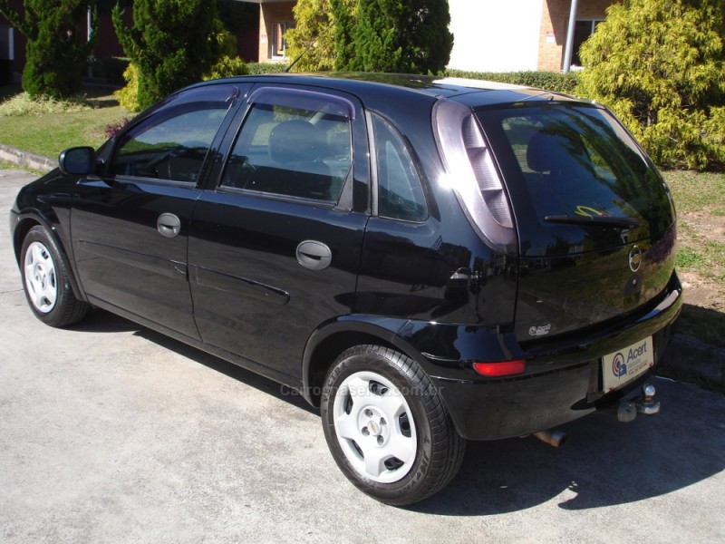 CORSA 1.4 MPFI MAXX 8V FLEX 4P MANUAL - 2011 - CAXIAS DO SUL