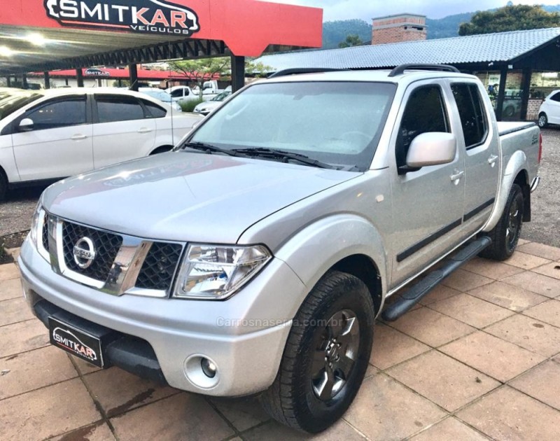 FRONTIER 2.5 XE 4X4 CD TURBO ELETRONIC DIESEL 4P MANUAL
