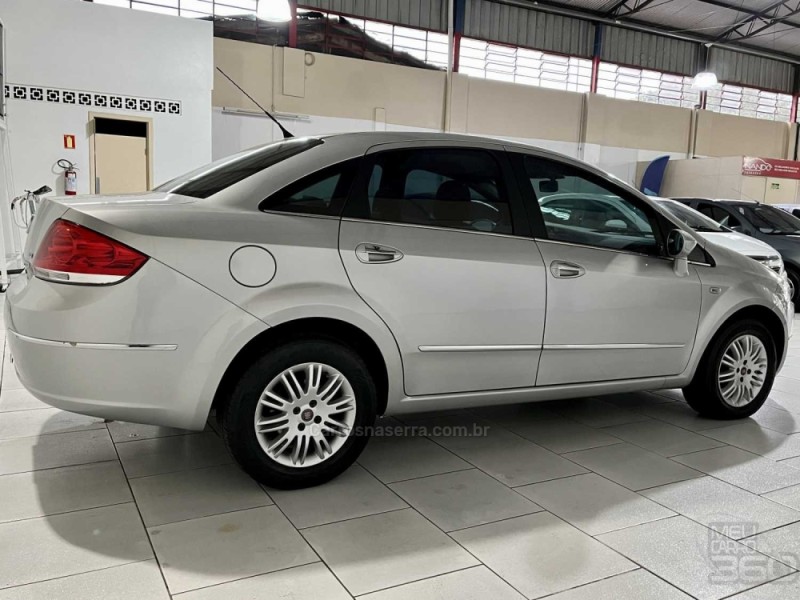 LINEA 1.8 HLX 16V FLEX 4P MANUAL - 2010 - ESTâNCIA VELHA