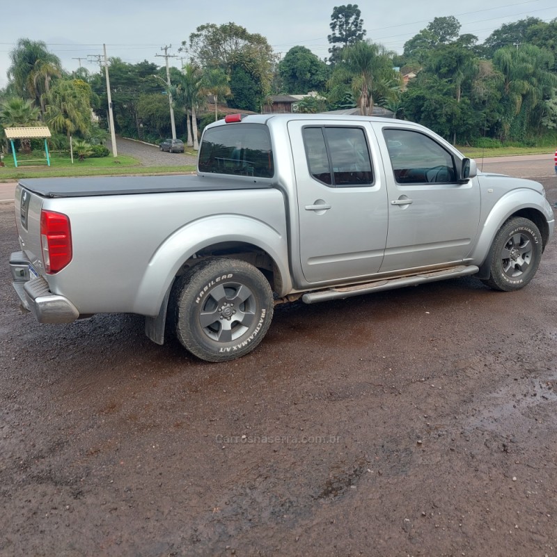 FRONTIER 2.8 XE 4X2 CD TURBO ELETRONIC DIESEL 4P MANUAL - 2013 - SãO SEBASTIãO DO CAí