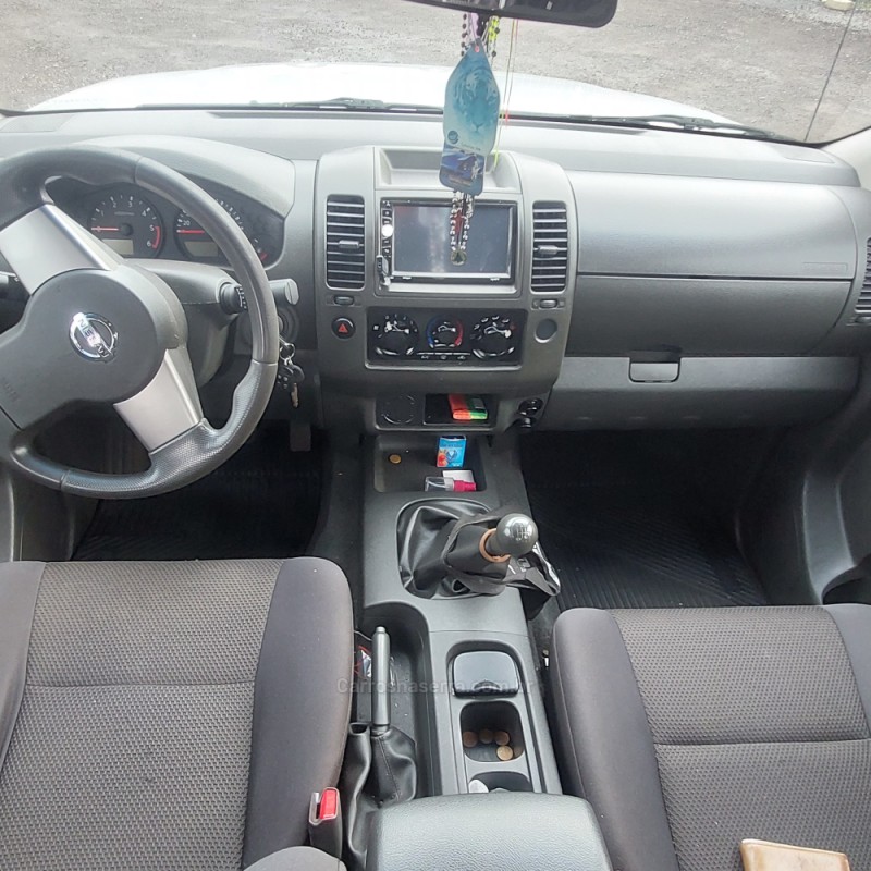 FRONTIER 2.8 XE 4X2 CD TURBO ELETRONIC DIESEL 4P MANUAL - 2013 - SãO SEBASTIãO DO CAí