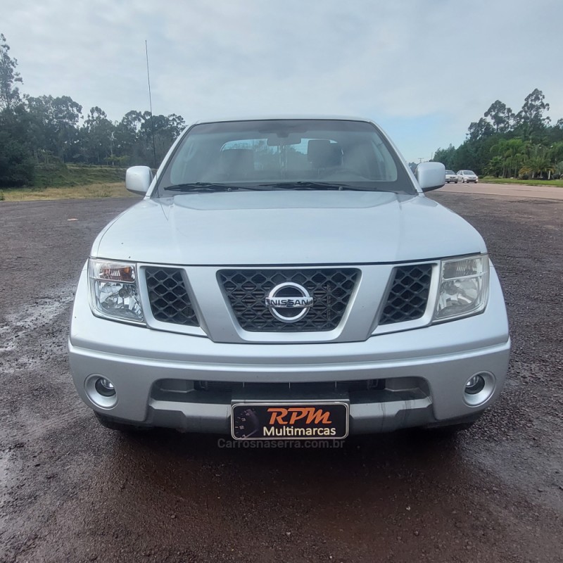 FRONTIER 2.8 XE 4X2 CD TURBO ELETRONIC DIESEL 4P MANUAL - 2013 - SãO SEBASTIãO DO CAí