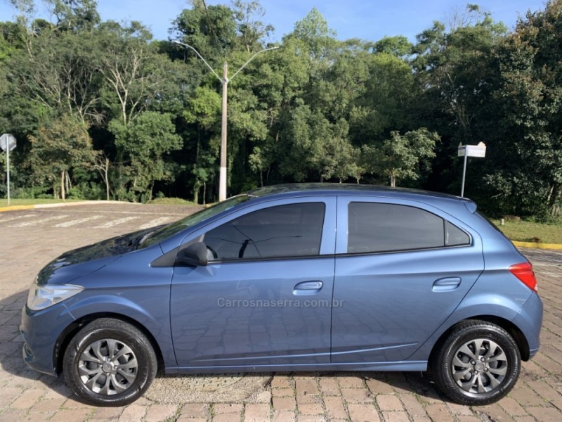 ONIX 1.0 MPFI LT 8V FLEX 4P MANUAL - 2015 - GUAPORé