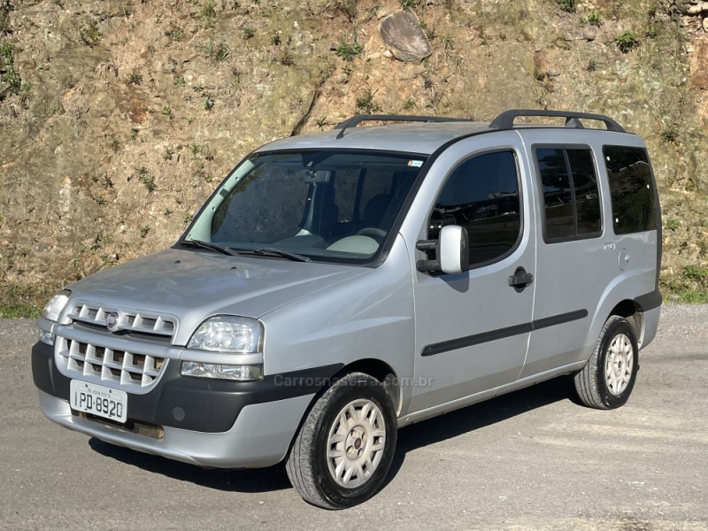 DOBLÓ 1.8 MPI 8V GASOLINA 4P MANUAL - 2009 - CAXIAS DO SUL