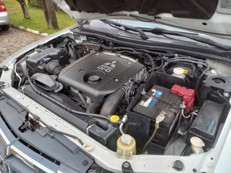 L200 TRITON 3.5 HPE 4X4 CD V6 24V FLEX 4P AUTOMÁTICO - 2015 - FARROUPILHA
