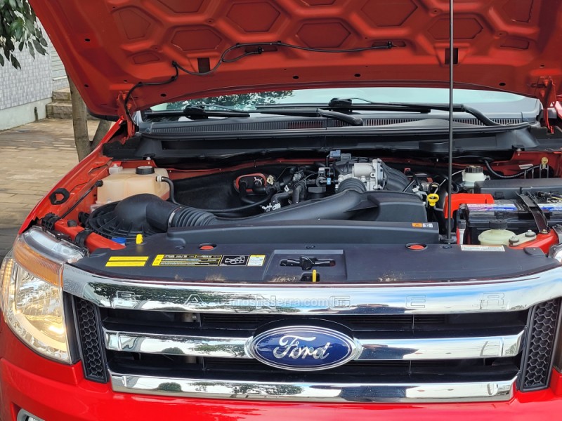 RANGER 2.5 XLT 4X2 CD 16V FLEX 4P MANUAL - 2014 - VACARIA