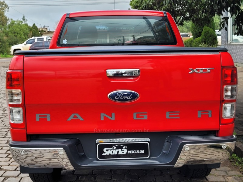 RANGER 2.5 XLT 4X2 CD 16V FLEX 4P MANUAL - 2014 - VACARIA