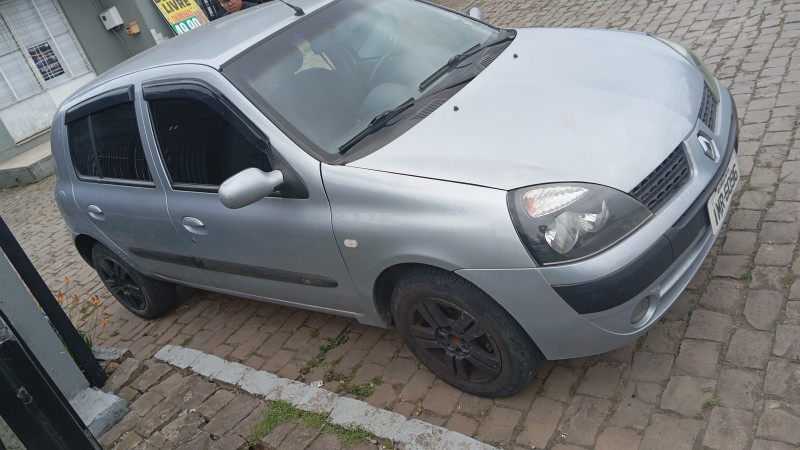 CLIO 1.6 PRIVILÉGE 16V FLEX 4P MANUAL - 2006 - CAXIAS DO SUL