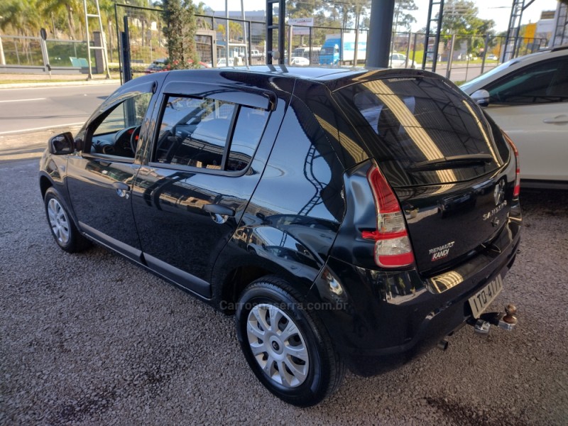 SANDERO 1.0 EXPRESSION 16V FLEX 4P MANUAL - 2013 - CAXIAS DO SUL