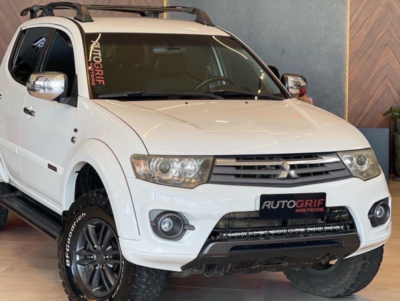 L200 TRITON 3.2 HPE 4X4 CD 16V TURBO INTERCOOLER DIESEL 4P AUTOMÁTICO - 2015 - CAMPO BOM