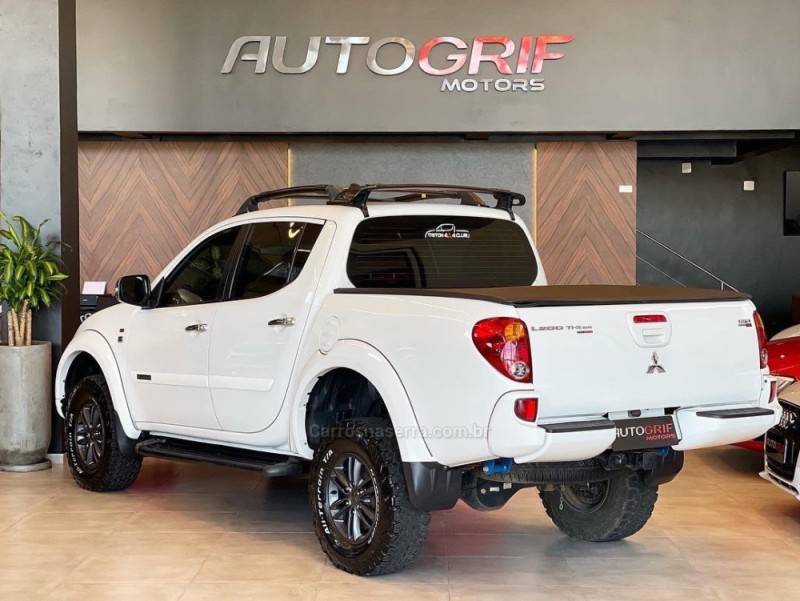 L200 TRITON 3.2 HPE 4X4 CD 16V TURBO INTERCOOLER DIESEL 4P AUTOMÁTICO - 2015 - CAMPO BOM