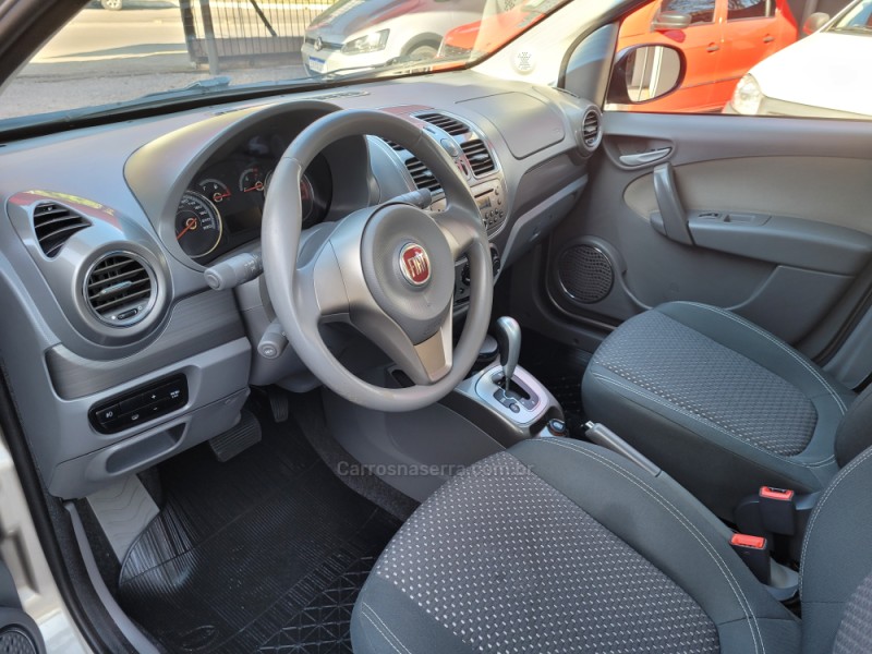 GRAND SIENA 1.6 MPI ESSENCE 16V FLEX 4P AUTOMATIZADO - 2013 - CARLOS BARBOSA