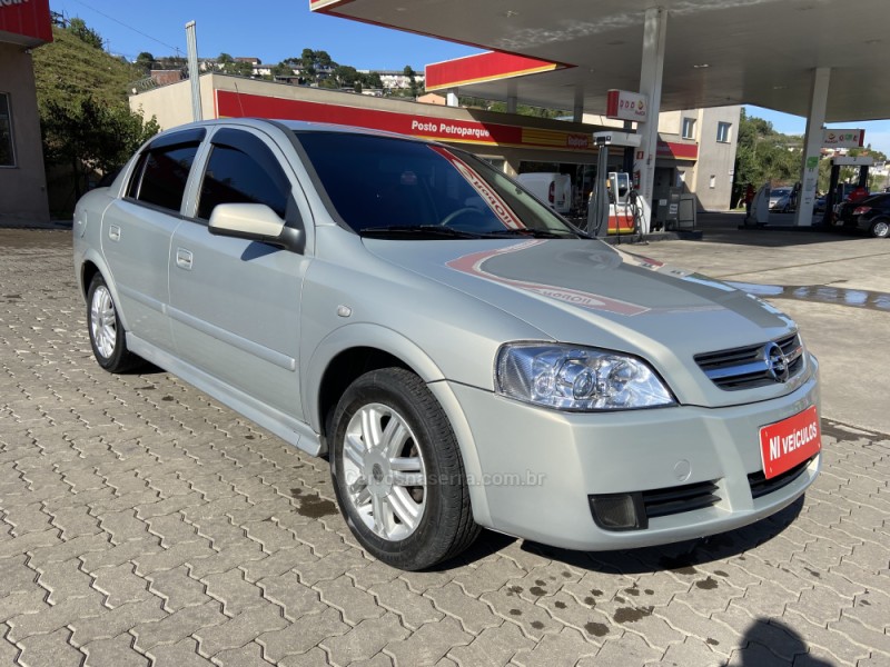ASTRA 2.0 MPFI GLS SEDAN 8V GASOLINA 4P MANUAL - 2004 - CAXIAS DO SUL
