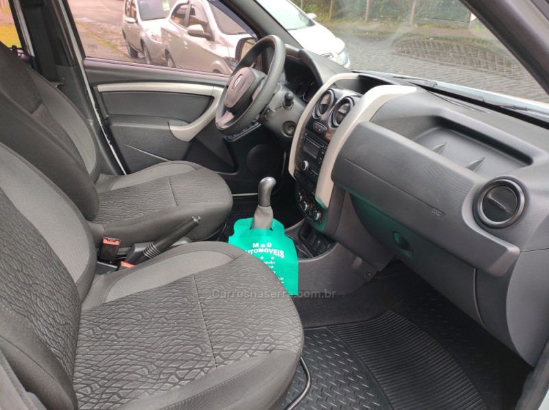 DUSTER OROCH 1.6 16V FLEX EXPRESSION 4P MANUAL - 2016 - CAXIAS DO SUL