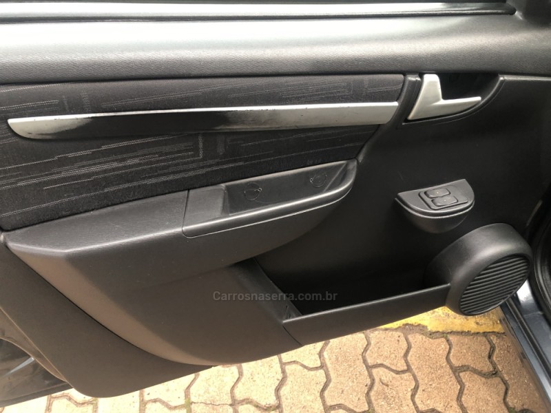 PRISMA 1.4 MPFI MAXX 8V FLEX 4P MANUAL - 2009 - VALE REAL