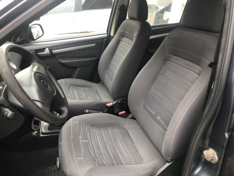 PRISMA 1.4 MPFI MAXX 8V FLEX 4P MANUAL - 2009 - VALE REAL