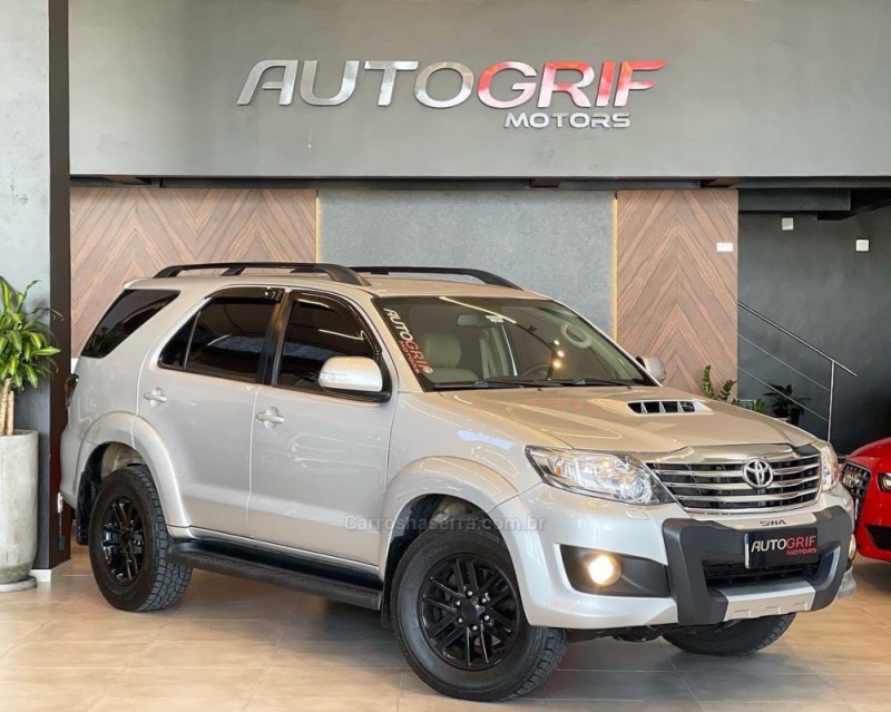 HILUX SW4 3.0 SRV 4X4 16V TURBO INTERCOOLER DIESEL 4P AUTOMÁTICO