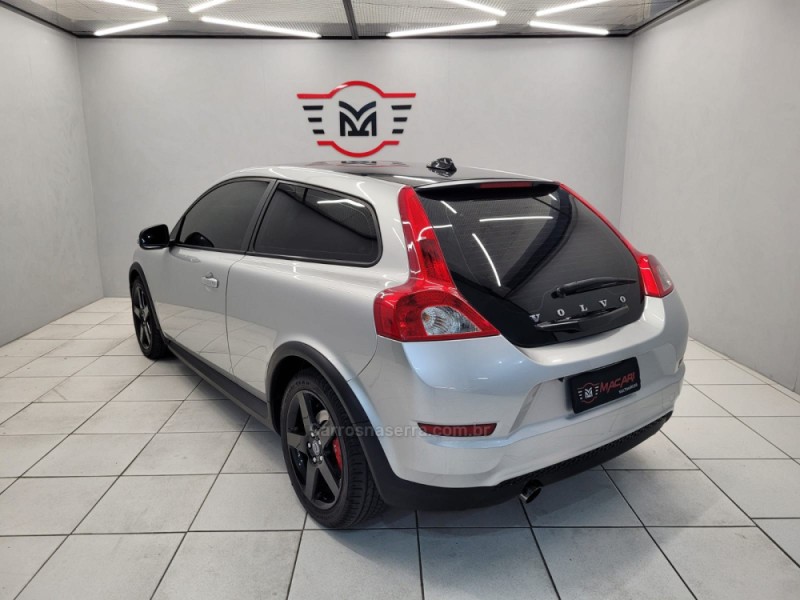 C30 2.0 GASOLINA 2P MANUAL - 2011 - CAXIAS DO SUL